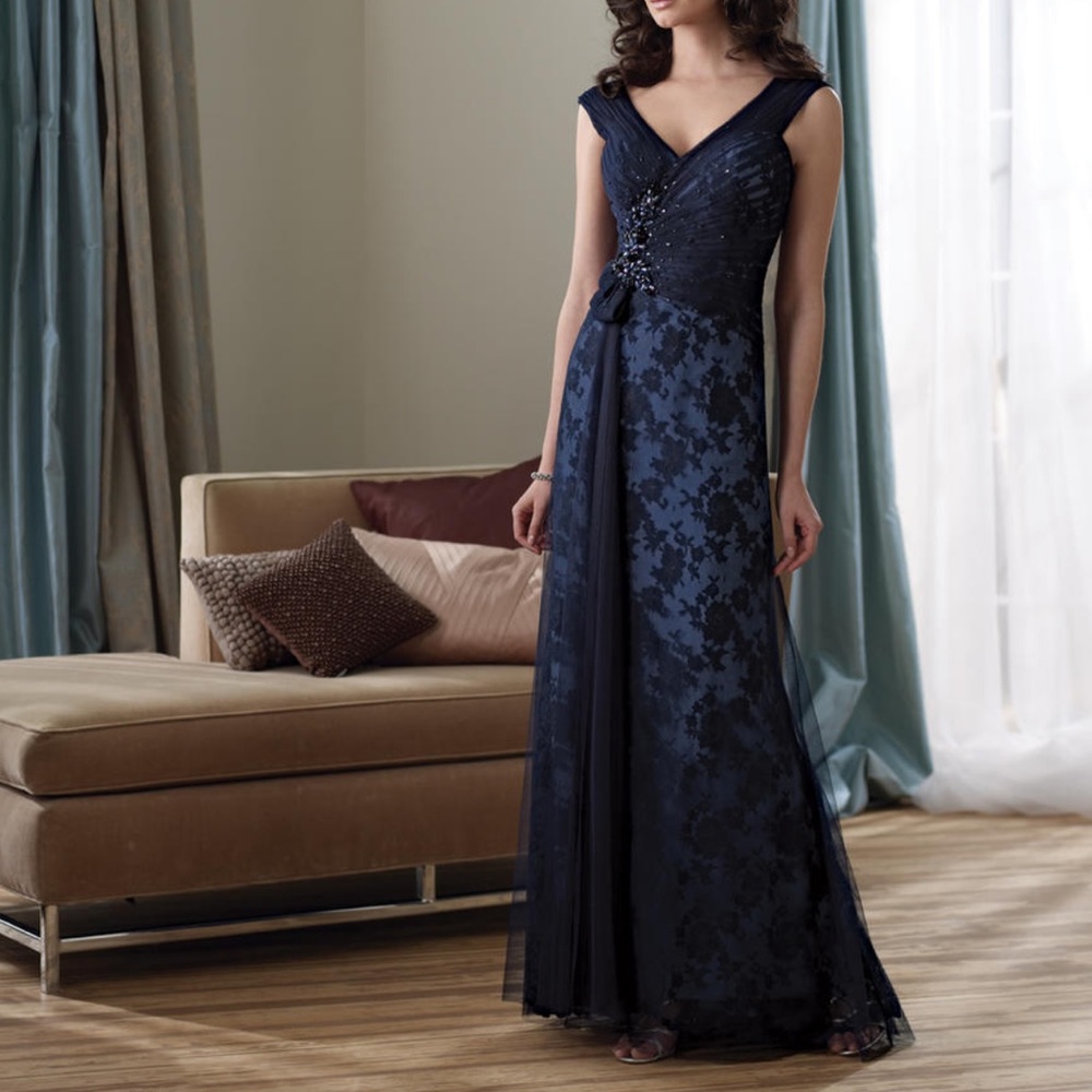 MONTAGE BY MON CHERI LACE NAVY BLUE GOWN DRESS